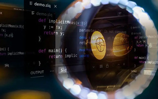 阳江 api php源码,下载的php源码怎么运行呢？